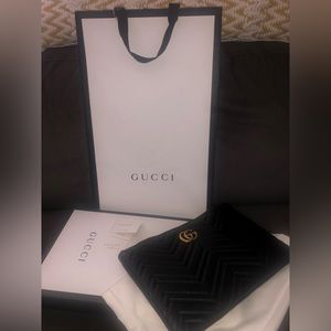 GUCCI GG Marmont quilted leather pouch